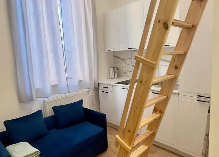 With A Mezzanine In The Center Posen